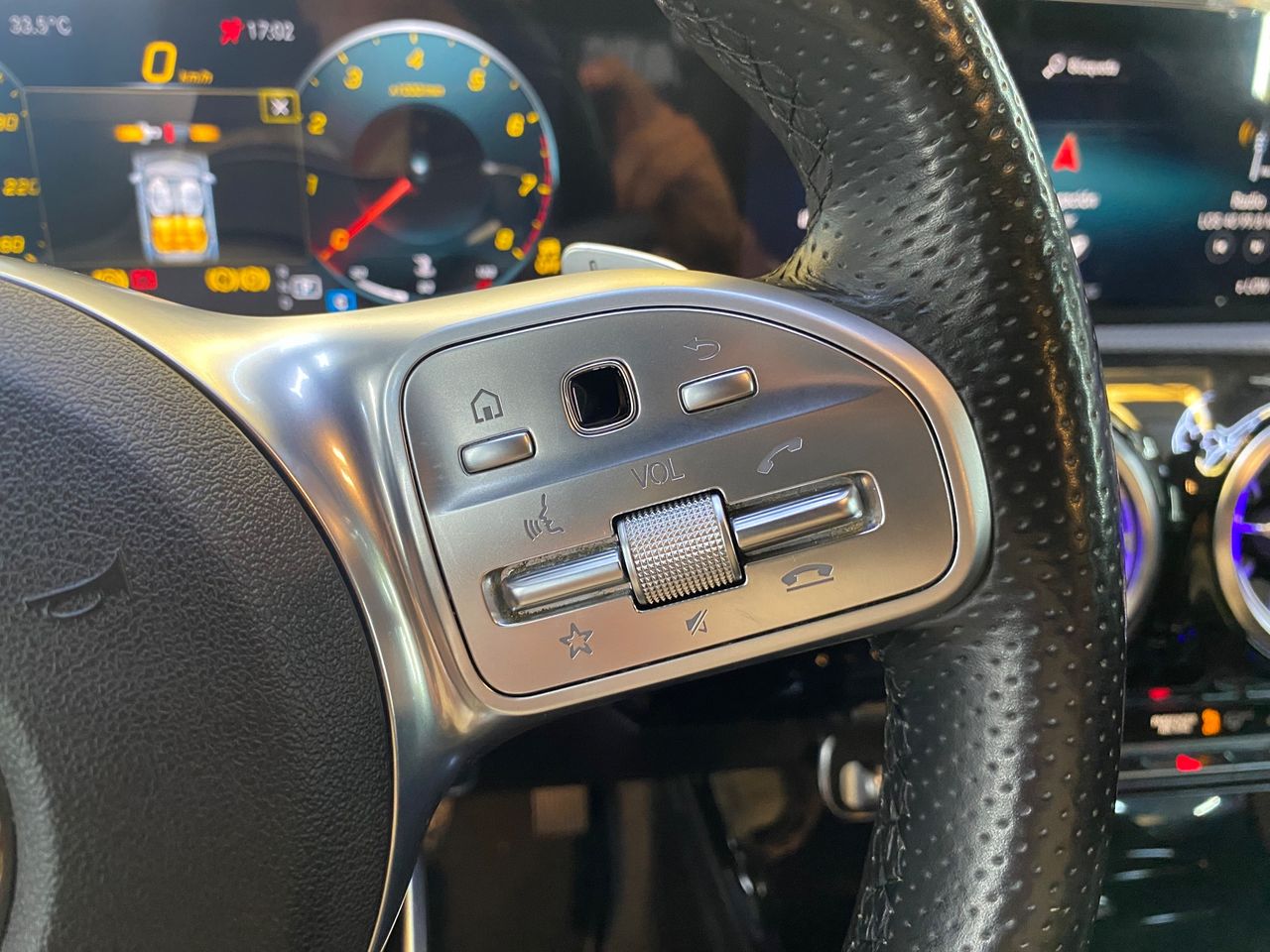 Mercedes Clase CLA 180 - Foto 18