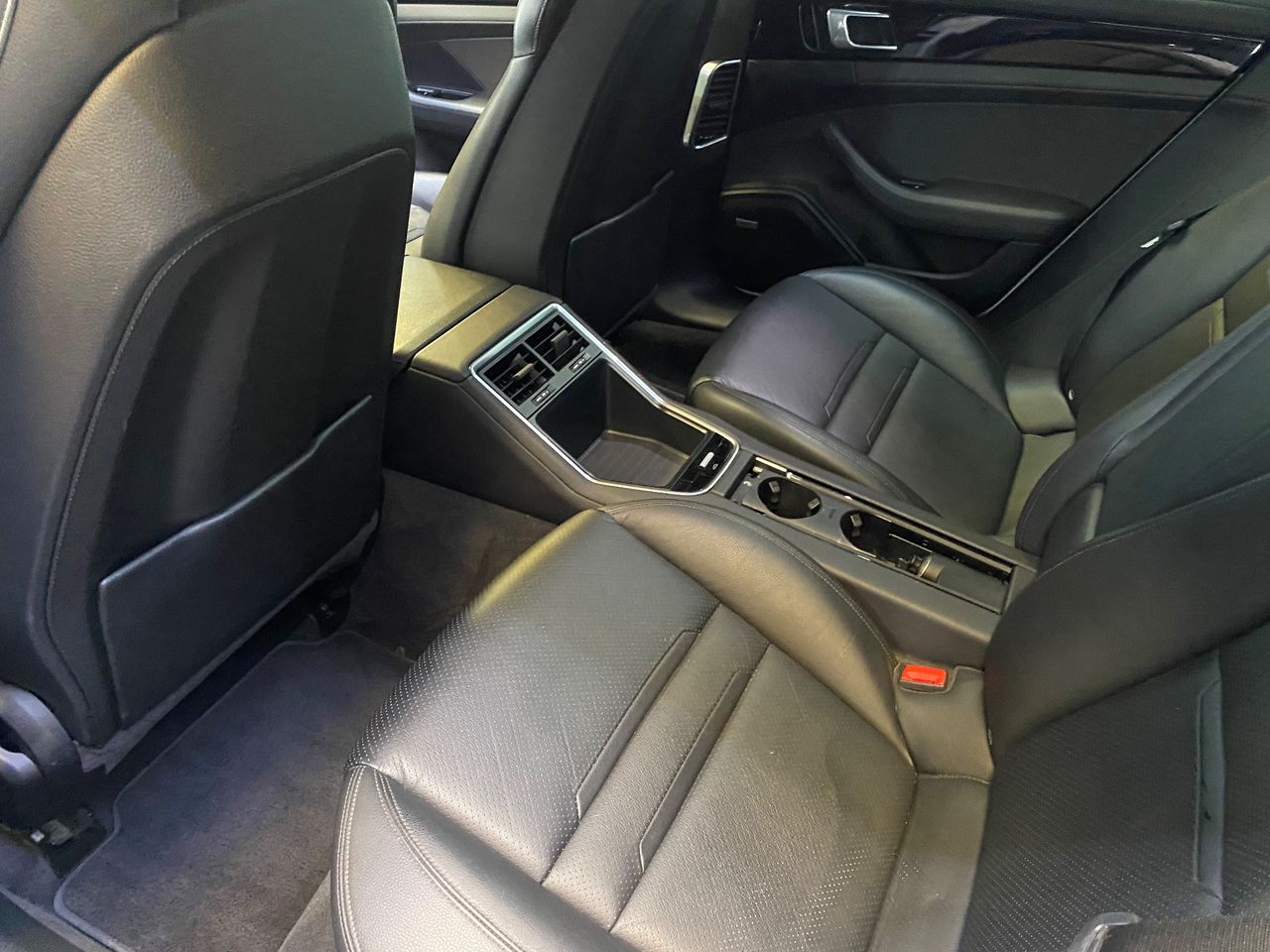 Porsche Panamera 4 E-Hybrid Executive - Foto 11