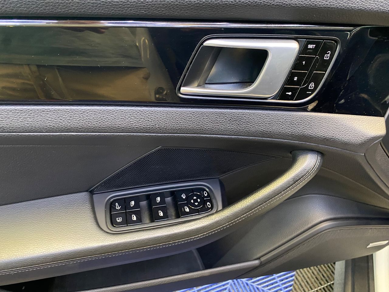 Porsche Panamera 4 E-Hybrid Executive - Foto 10