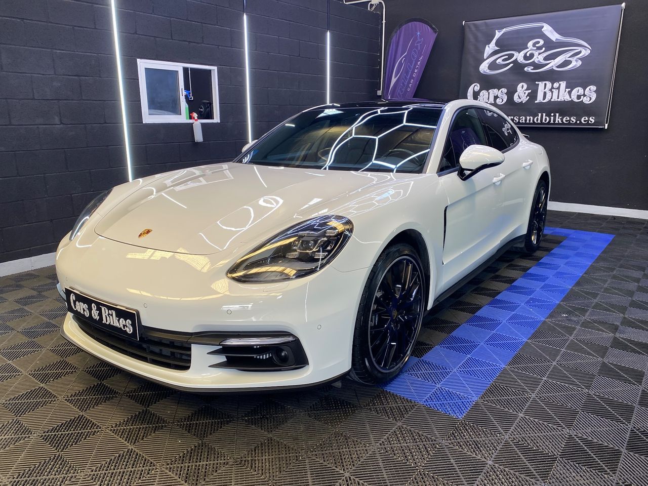 Porsche Panamera 4 E-Hybrid Executive - Foto 3