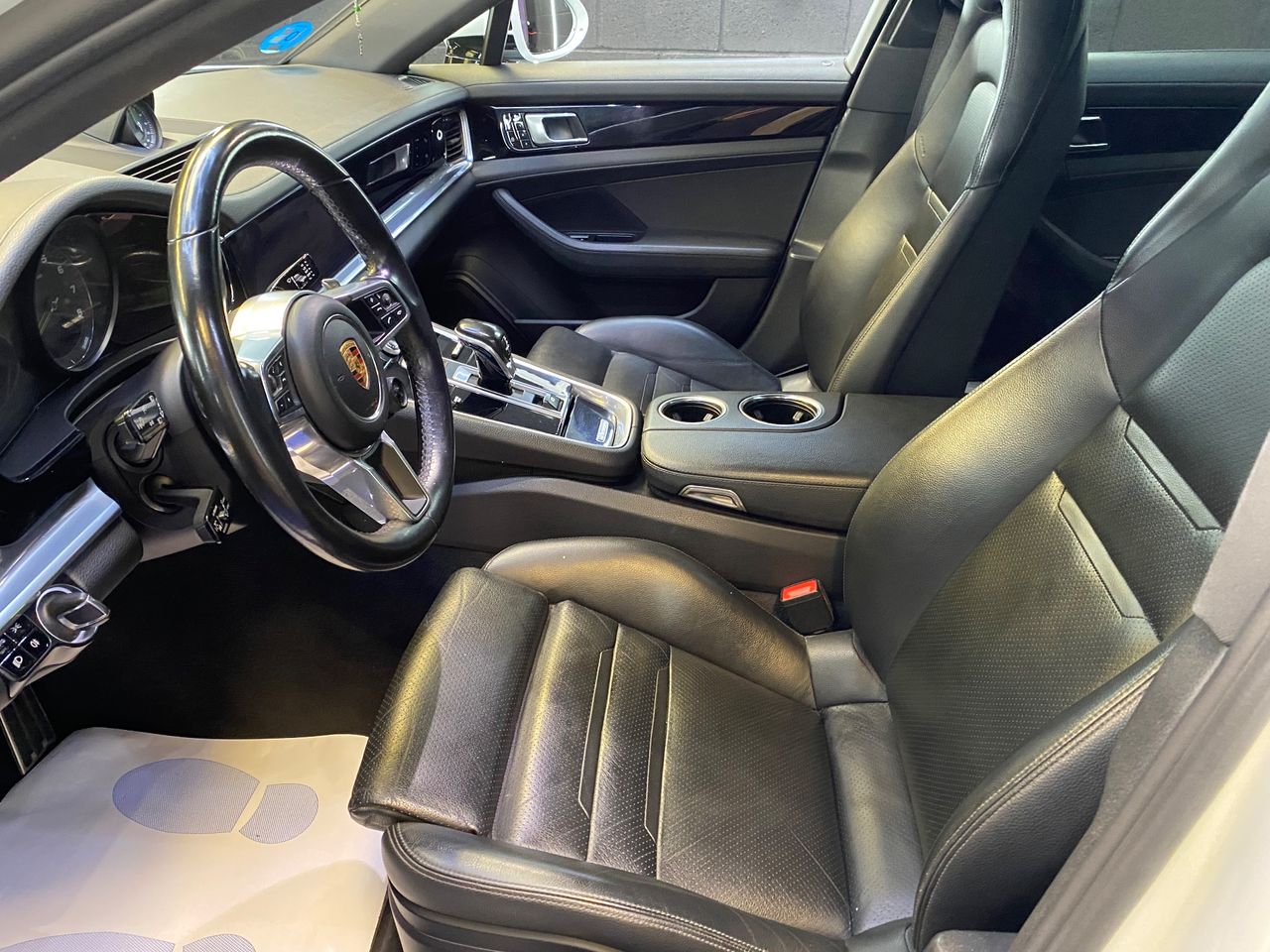 Porsche Panamera 4 E-Hybrid Executive - Foto 6