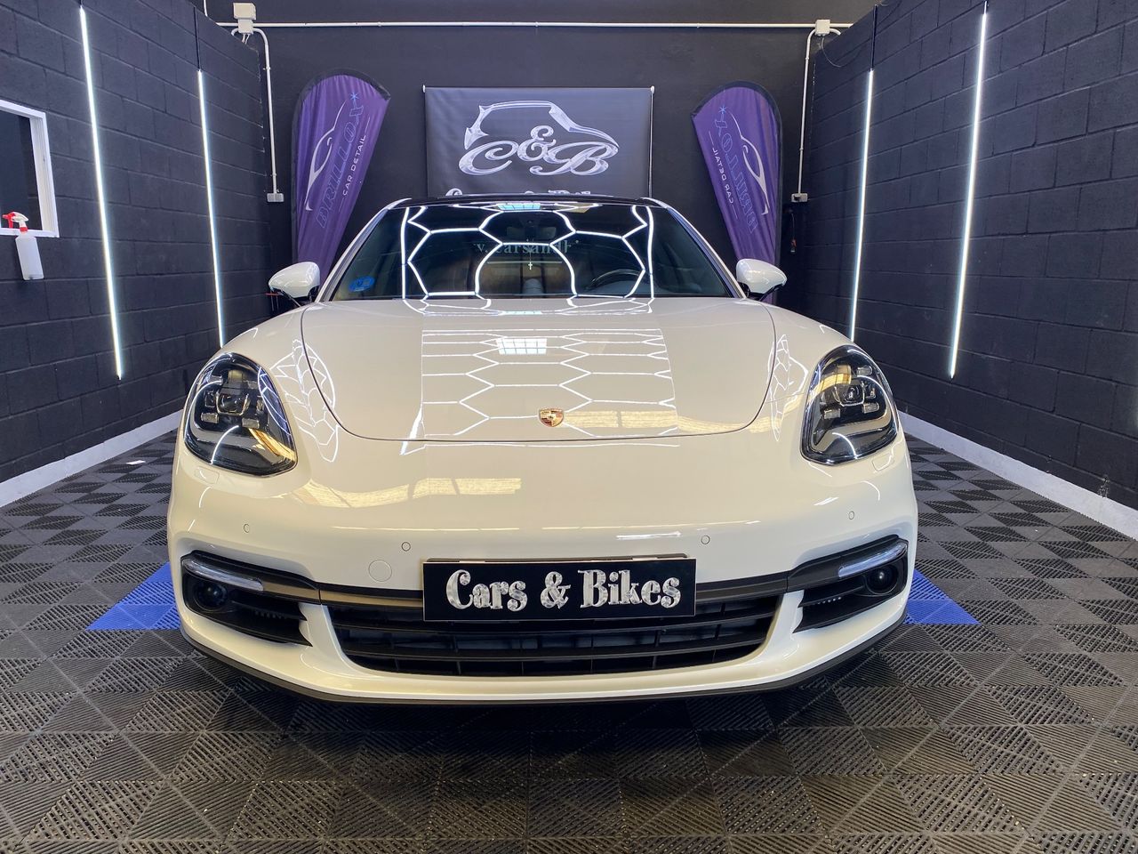Porsche Panamera 4 E-Hybrid Executive - Foto 4