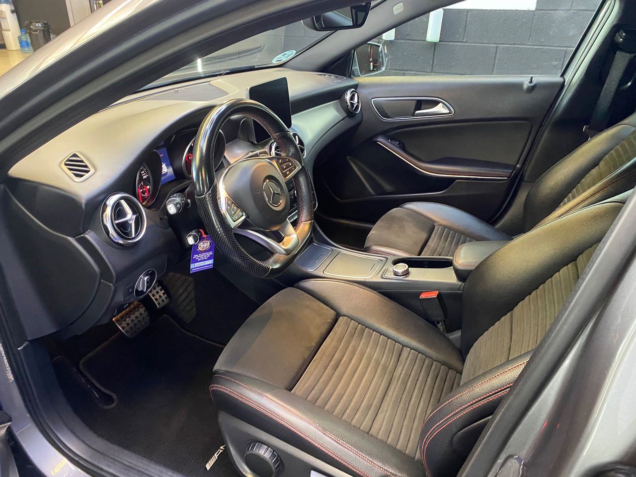 Mercedes GLA 200 d 7G-DCT - Foto 17