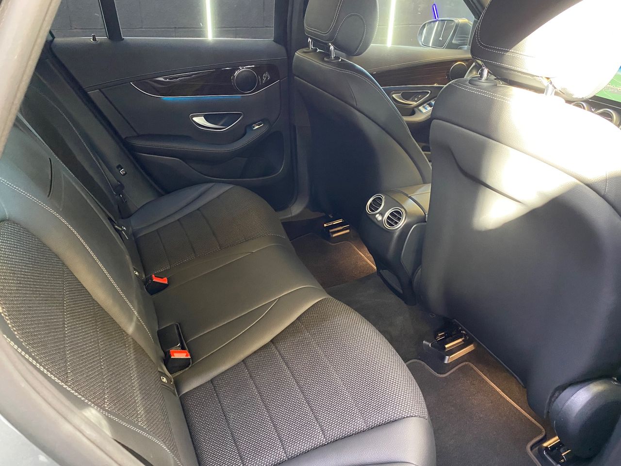 Mercedes GLC 220 d 4MATIC - Foto 28