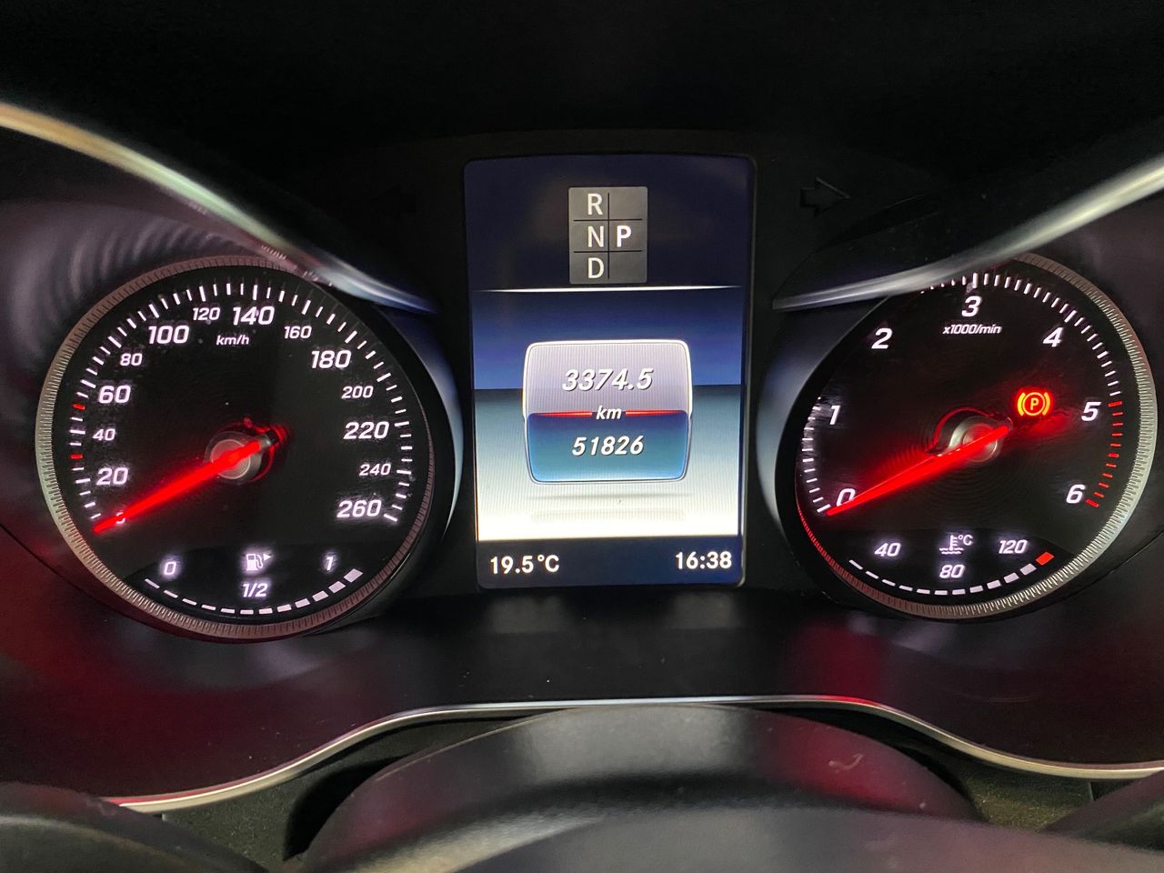 Mercedes GLC 220 d 4MATIC - Foto 20