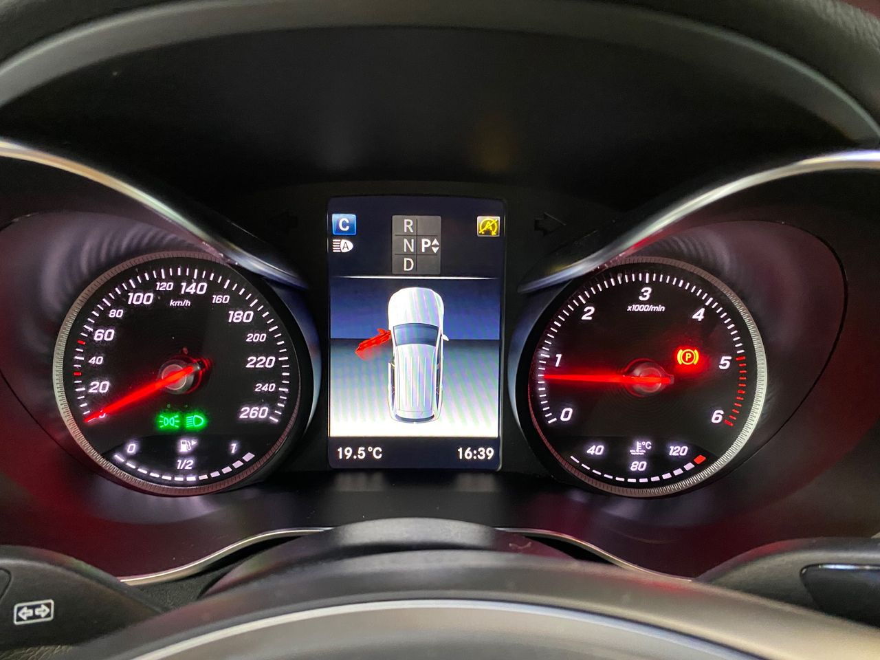 Mercedes GLC 220 d 4MATIC - Foto 18