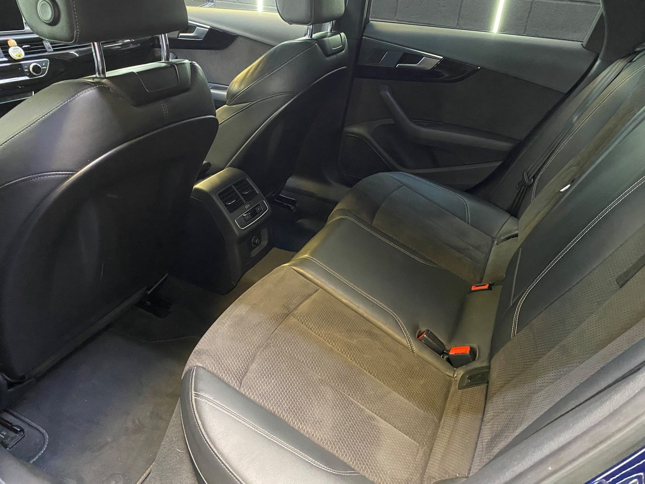 Audi A4 Avant Black line edition 40 TDI S tronic 7 vel. - Foto 7