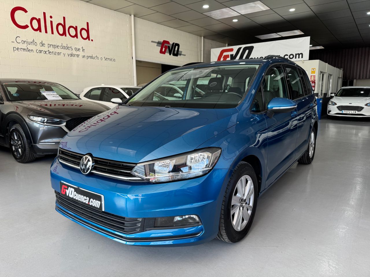 Foto volkswagen touran 2020 /