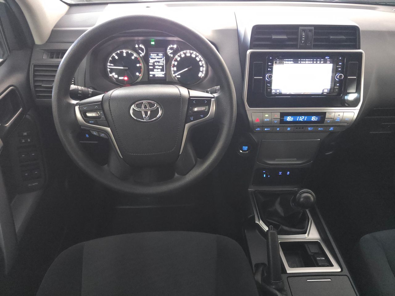 Toyota Land Cruiser 2.8 D-4D 177CV GX  - Foto 26