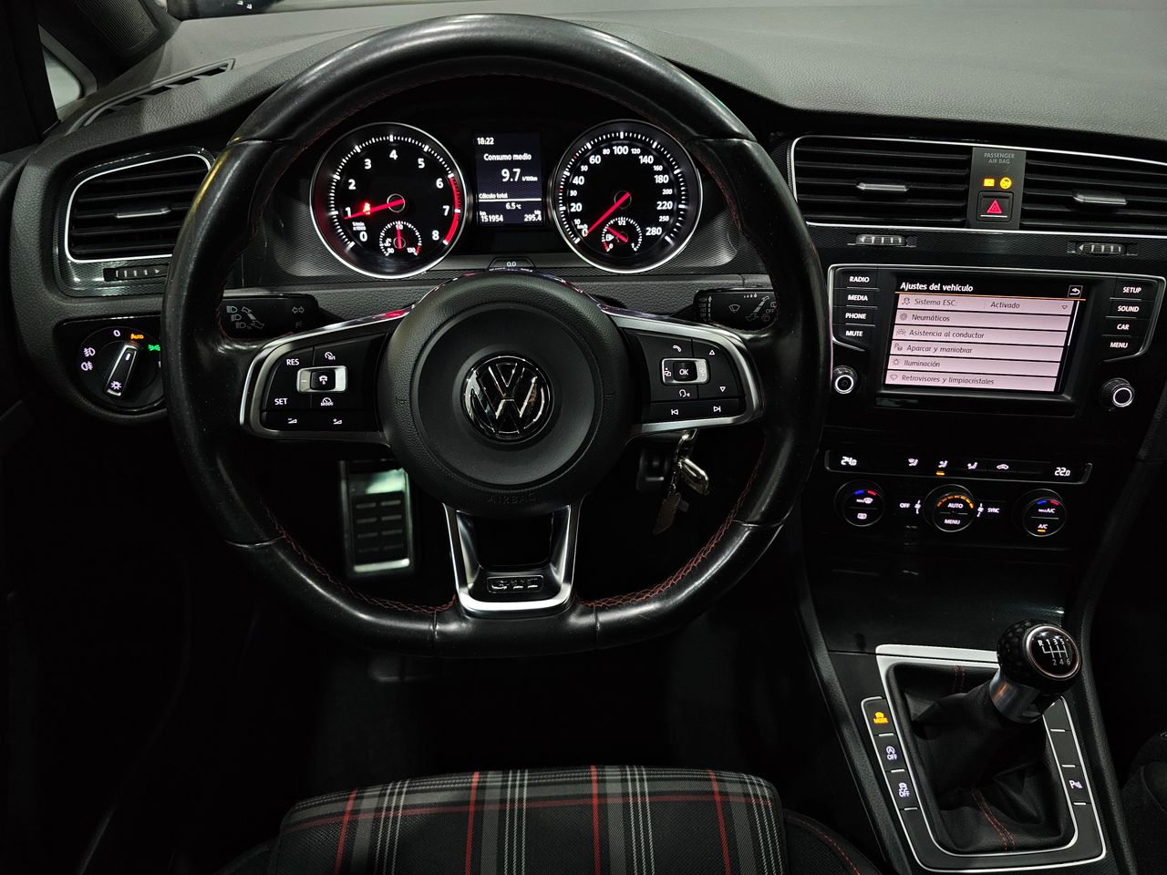 Volkswagen Golf GTI 2.0 TSI 220 CV 5P - Foto 29