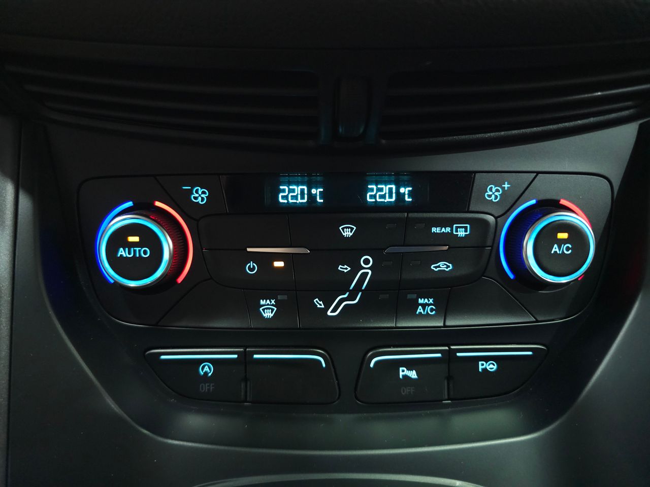 Ford Grand C-MAX Trend+ 1.5 Ecoboost Auto-Start-Stop 110 kW (150 CV) Aut. 7 plazas - Foto 26