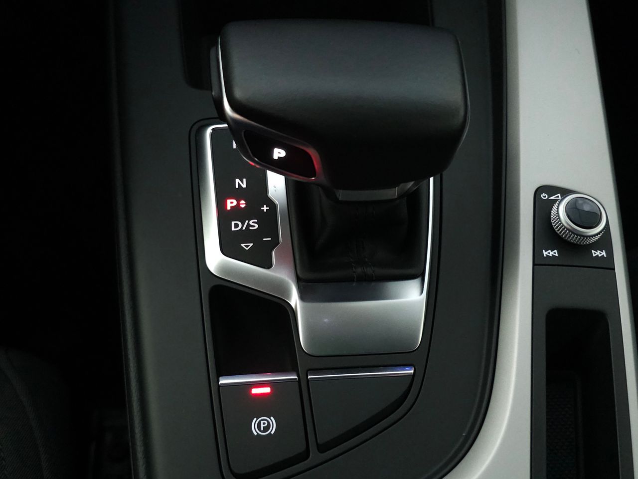 Audi A4 40 TFSI 204 CV S TRONIC S LINE - Foto 26