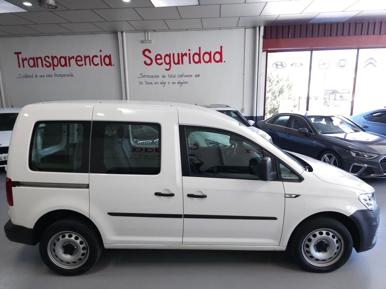 Volkswagen Caddy 2.0 TDI 122 C.V 4MOTION BMT KOMBI - Foto 6