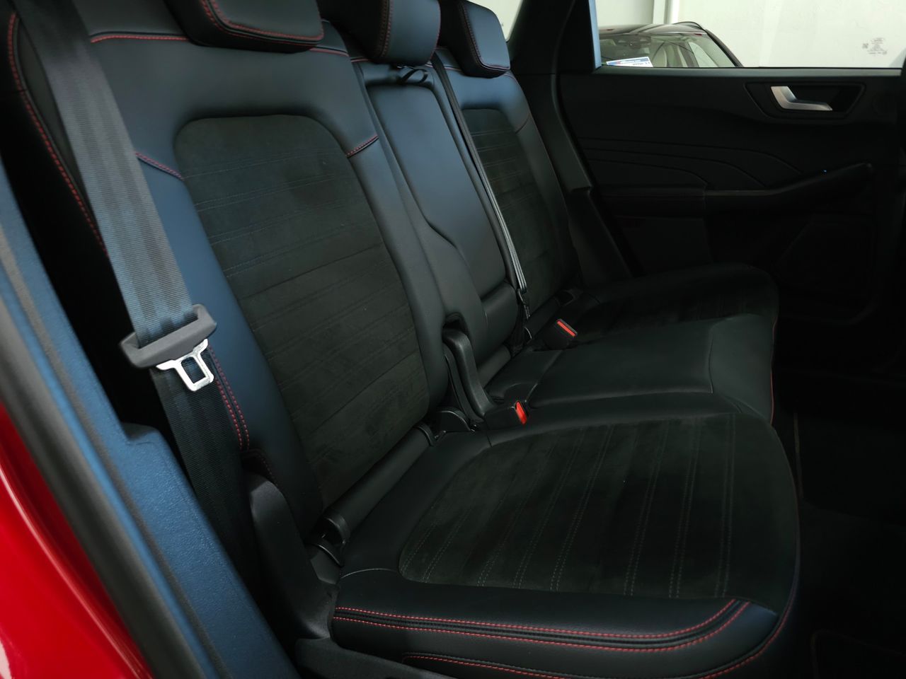 Ford Kuga 2.5 DURATEC 190CV ST LINE FHEV - Foto 14