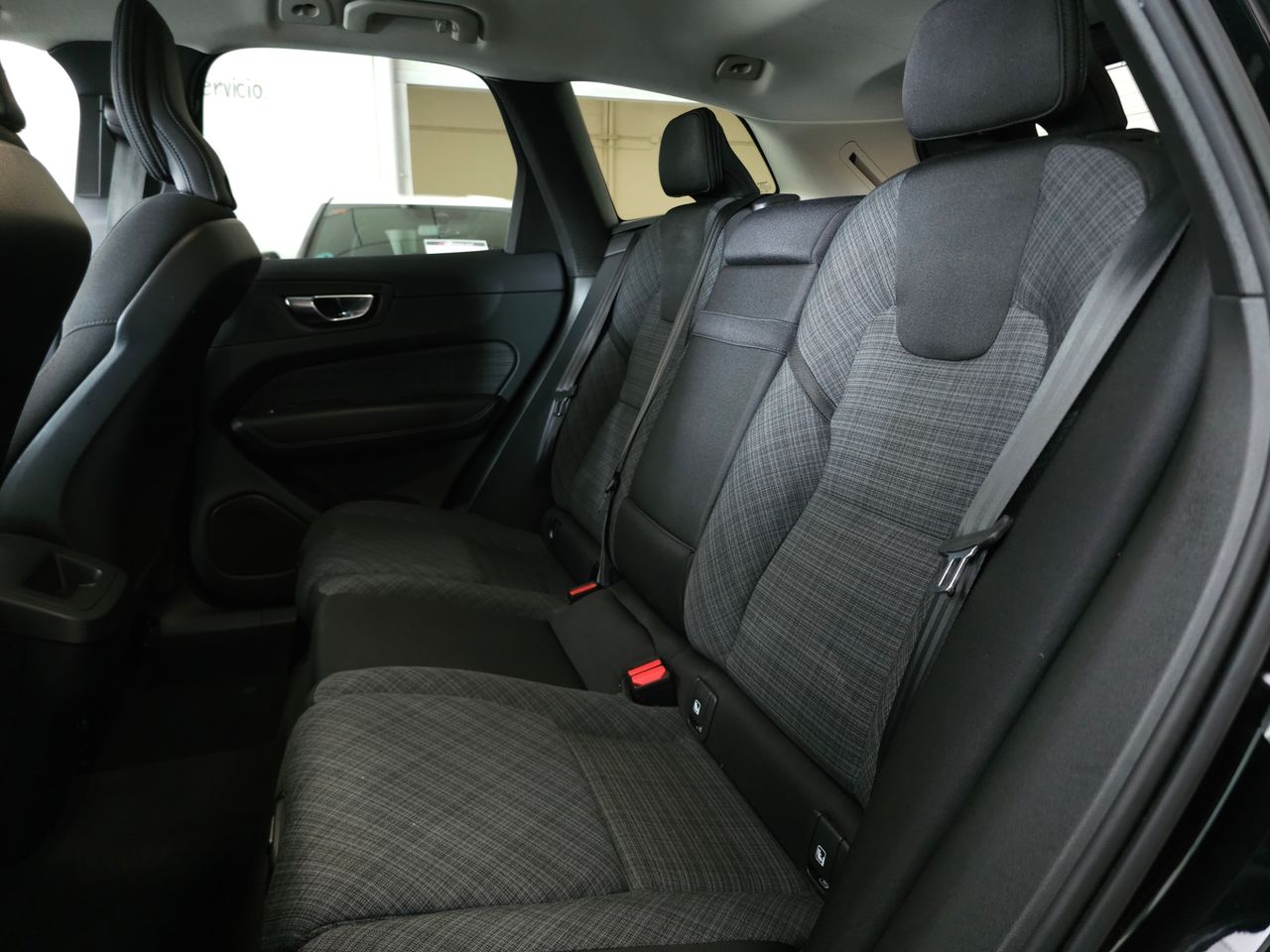Volvo XC60 2.0 B4 MILD HYBRID D CORE 200 CV - Foto 14