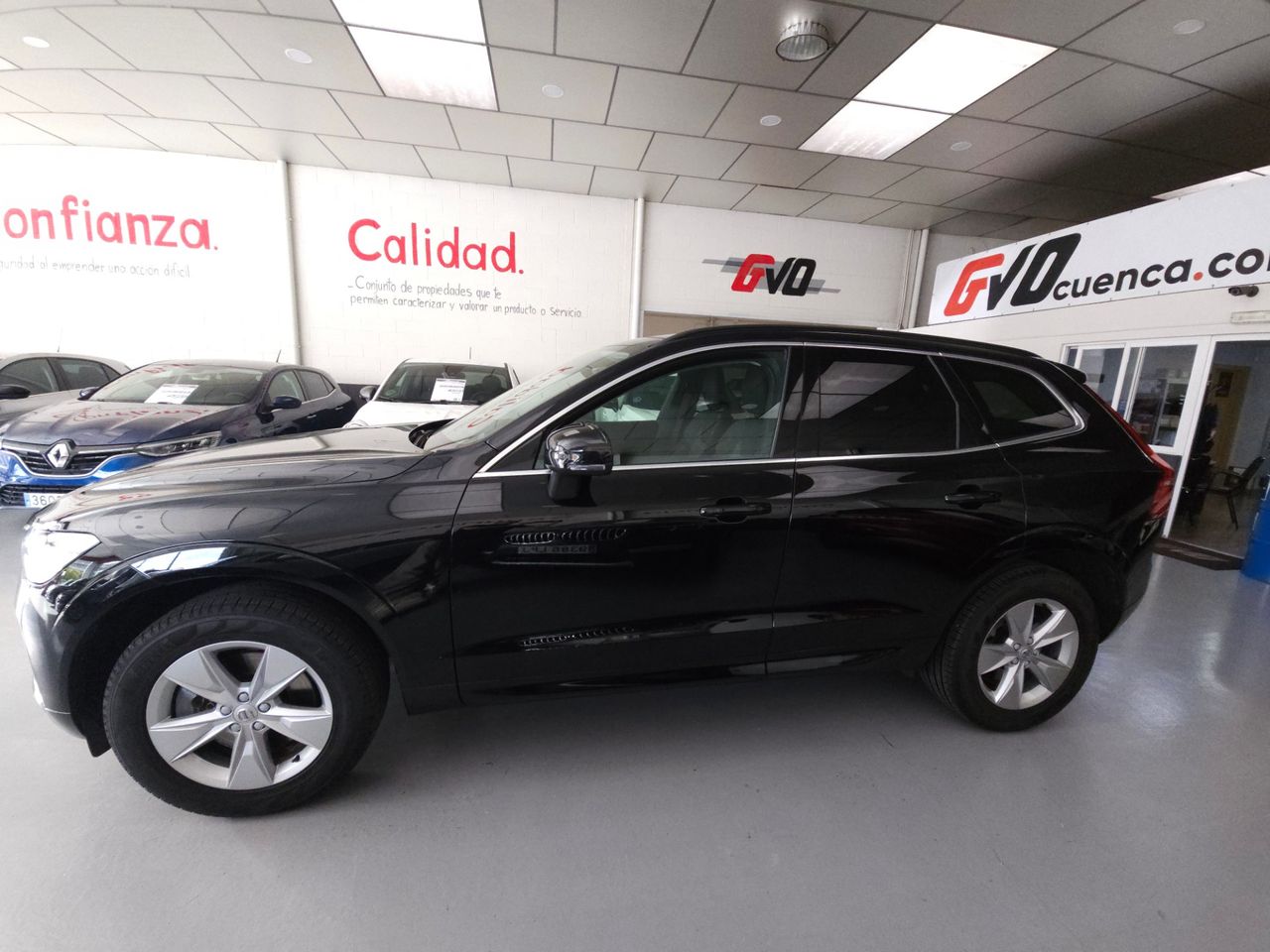 Volvo XC60 2.0 B4 MILD HYBRID D CORE 200 CV - Foto 3