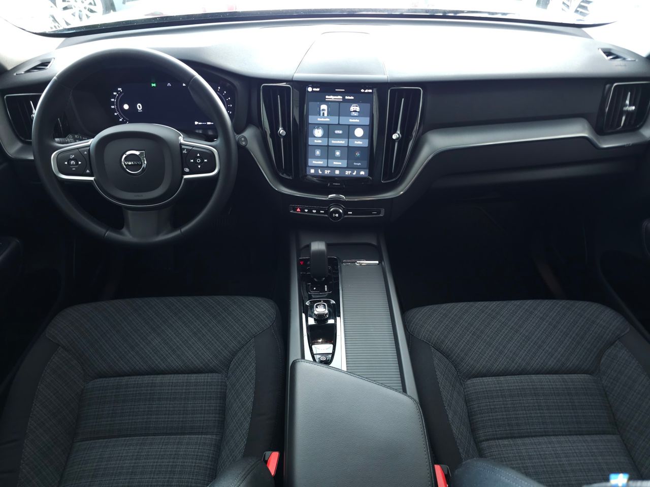 Volvo XC60 2.0 B4 MILD HYBRID D CORE 200 CV - Foto 12