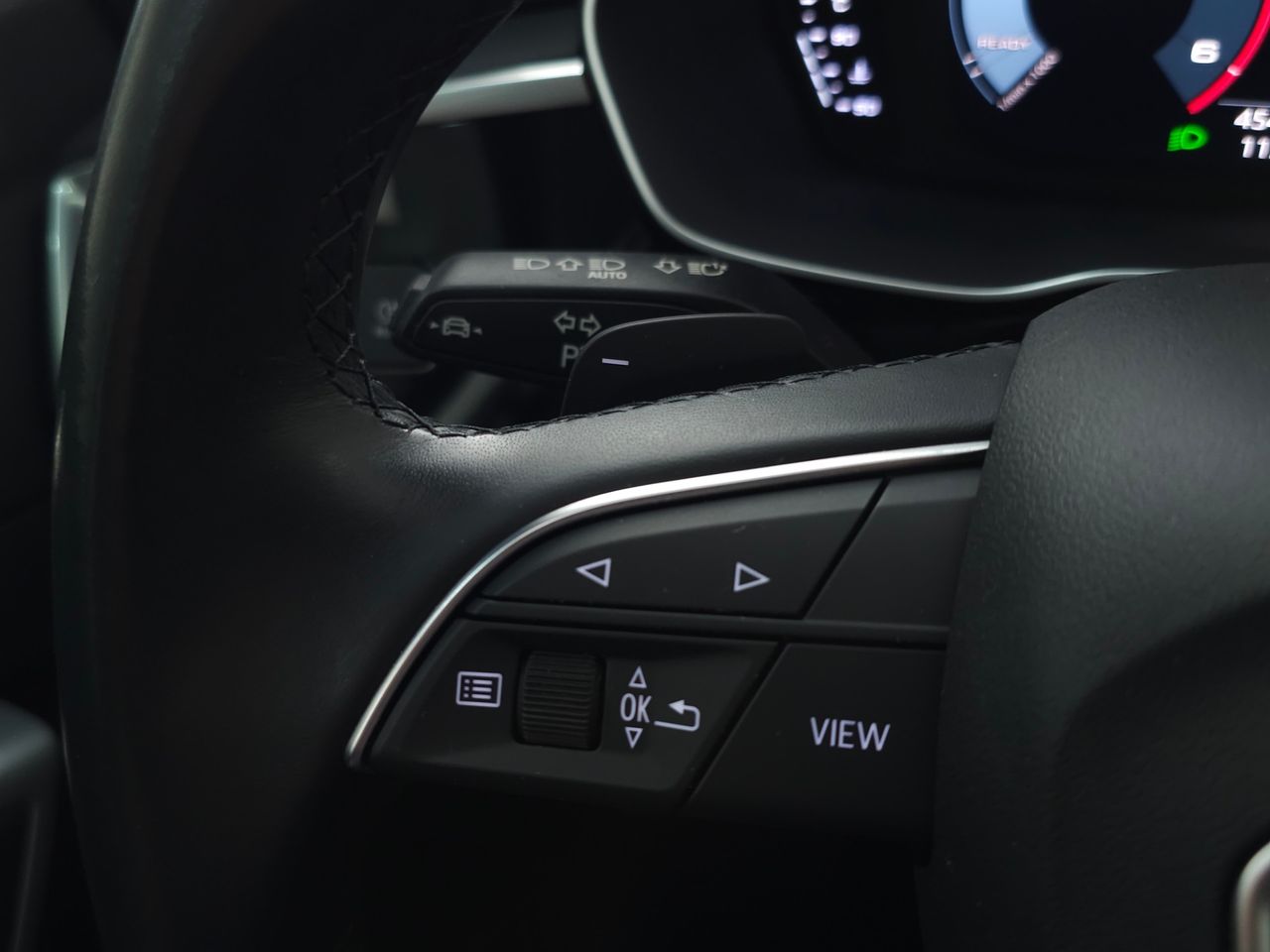 Audi Q3 35 TDI 150CV STRONIC - Foto 20