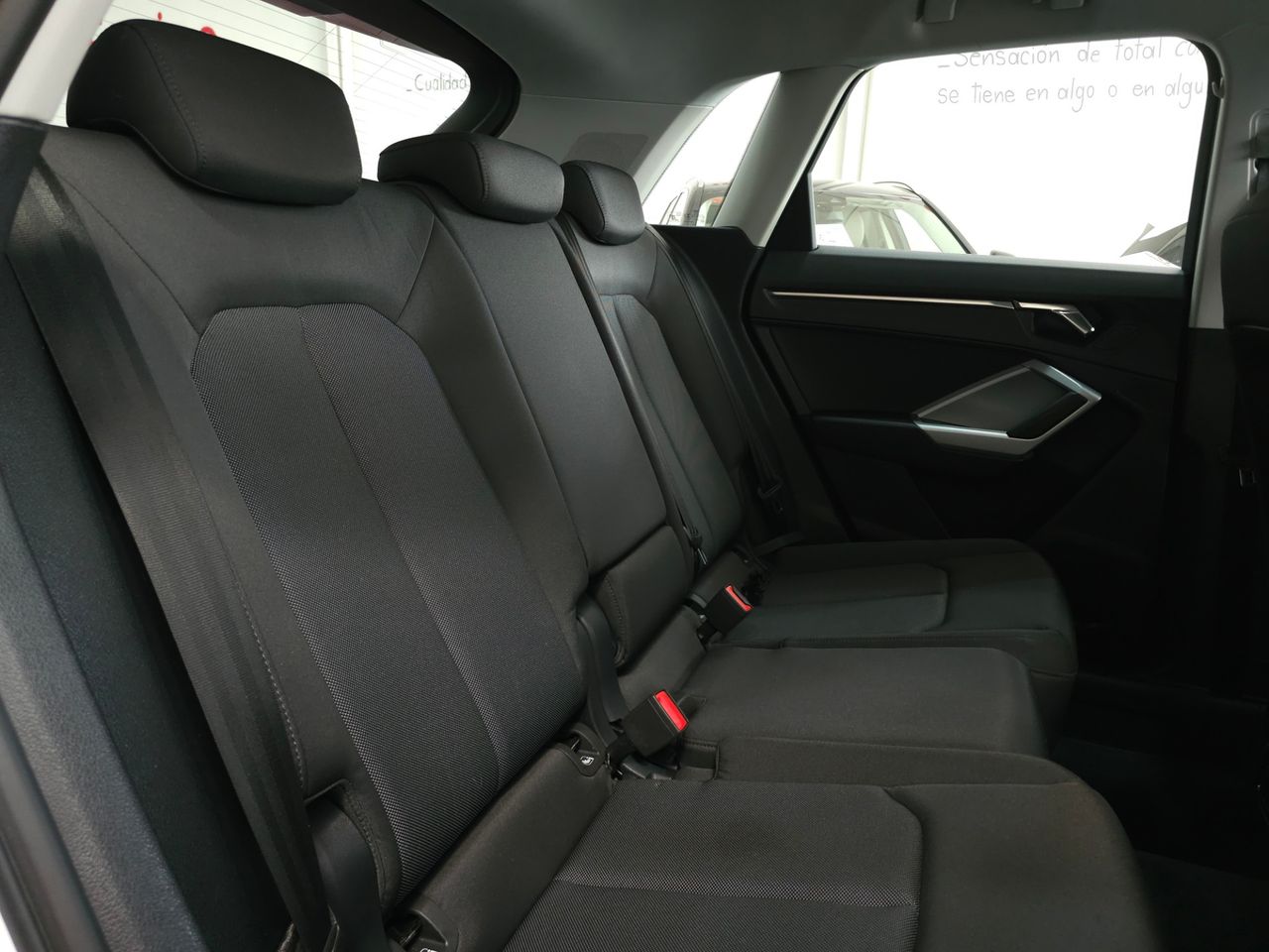 Audi Q3 35 TDI 150CV STRONIC - Foto 16