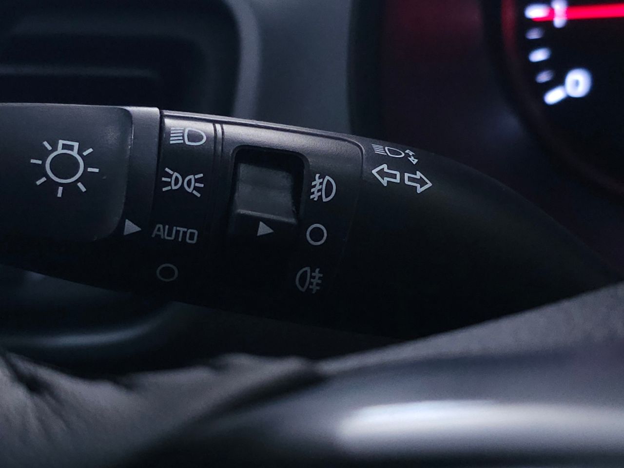 Kia Stonic 1.0 T-Gdi  100CV HYBRID - Foto 19