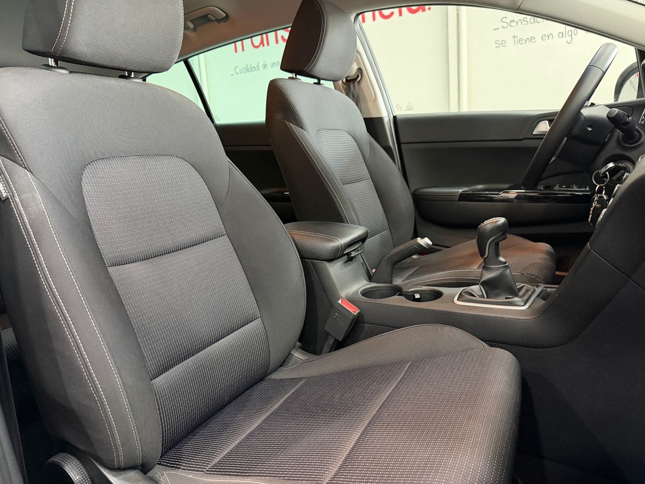 Kia Sportage 1.6 MHEV DRIVE PLUS 136 CV 4X2 - Foto 15