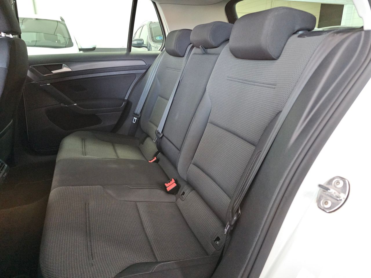 Volkswagen Golf 1.0 ADVANCE 115 CV - Foto 13