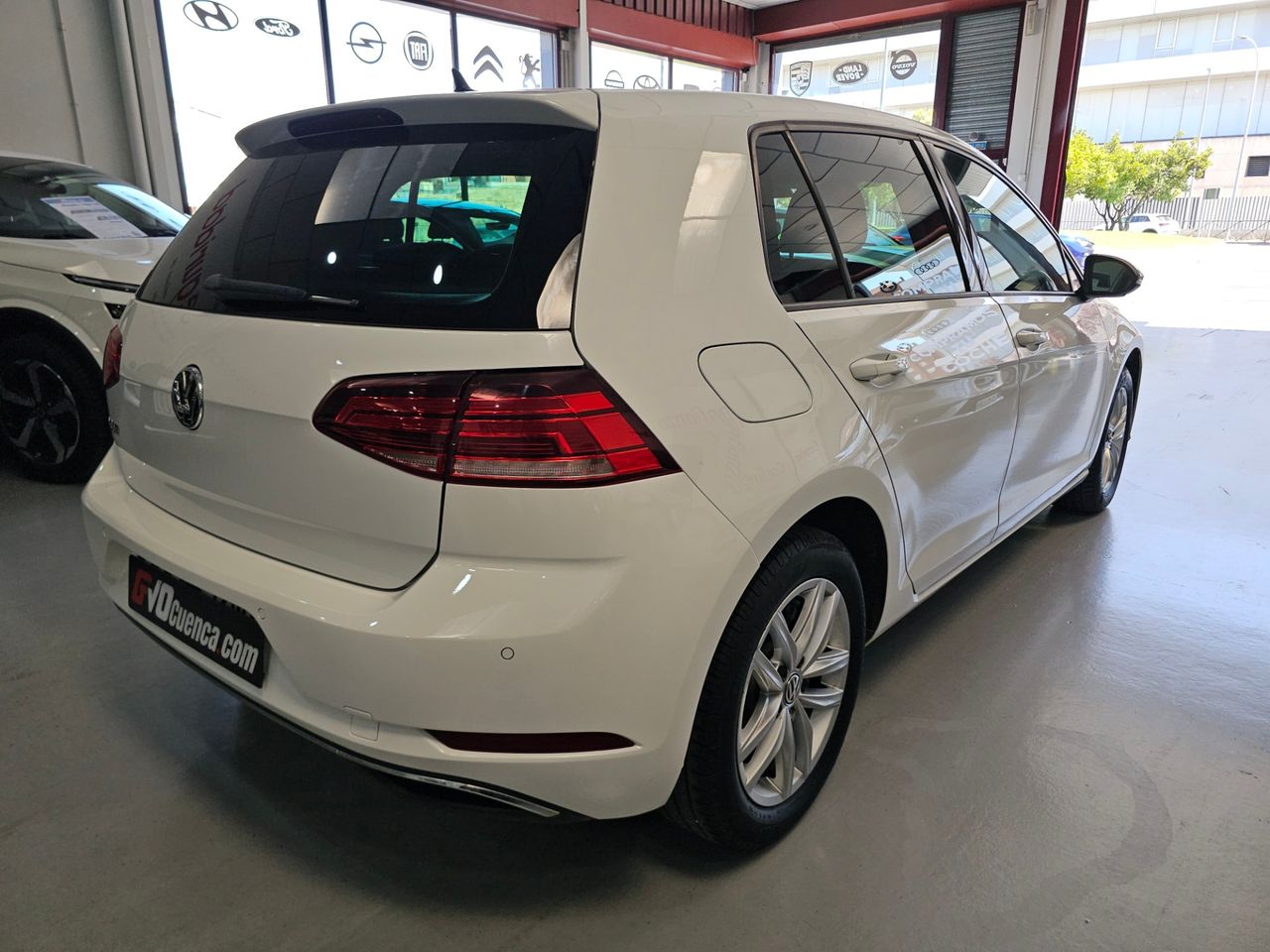 Volkswagen Golf 1.0 ADVANCE 115 CV - Foto 7