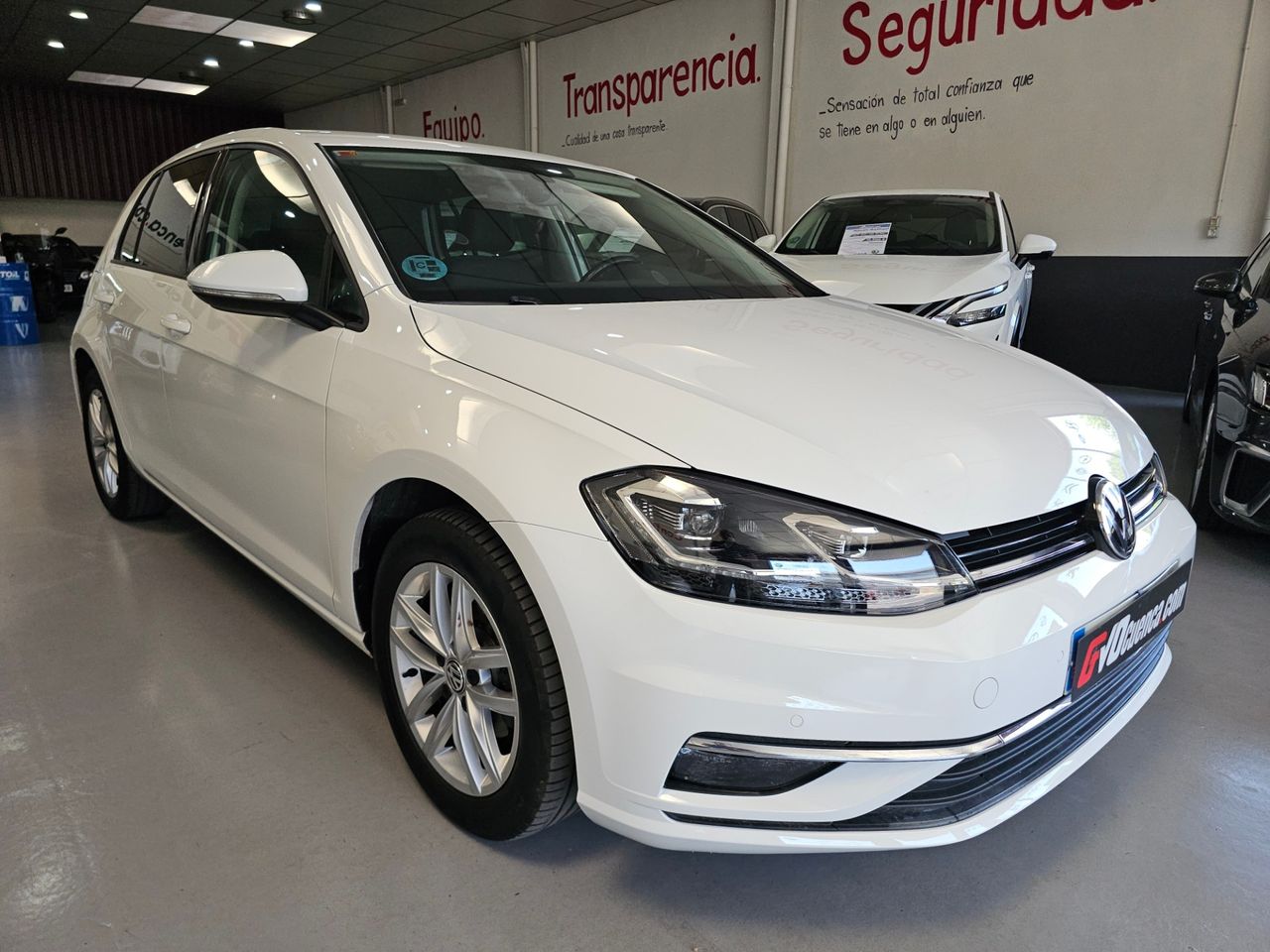 Volkswagen Golf 1.0 ADVANCE 115 CV - Foto 5