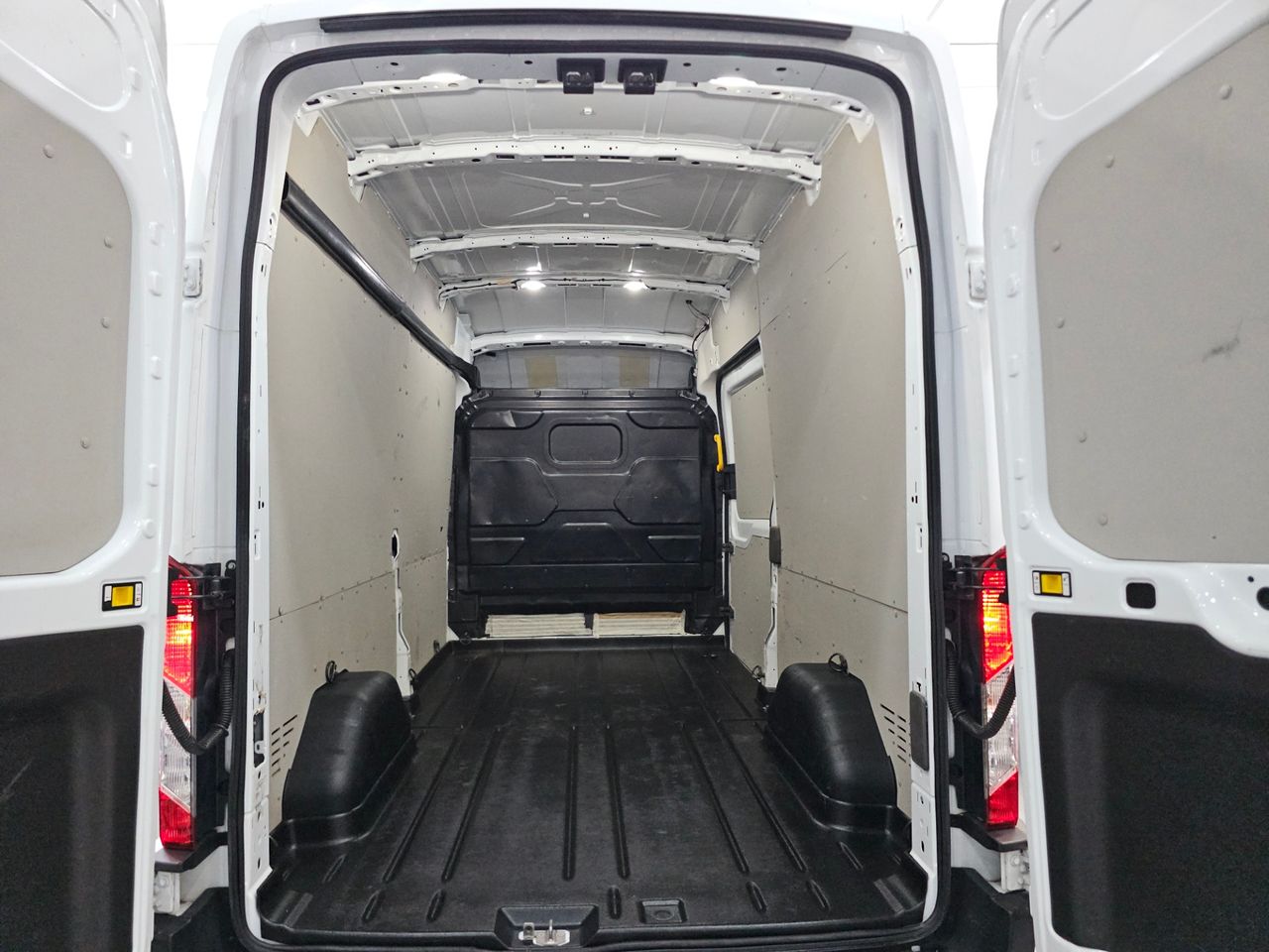 Ford Transit 2.0 ECUBLUE 130 CV L3 H3 VAN TREND - Foto 12