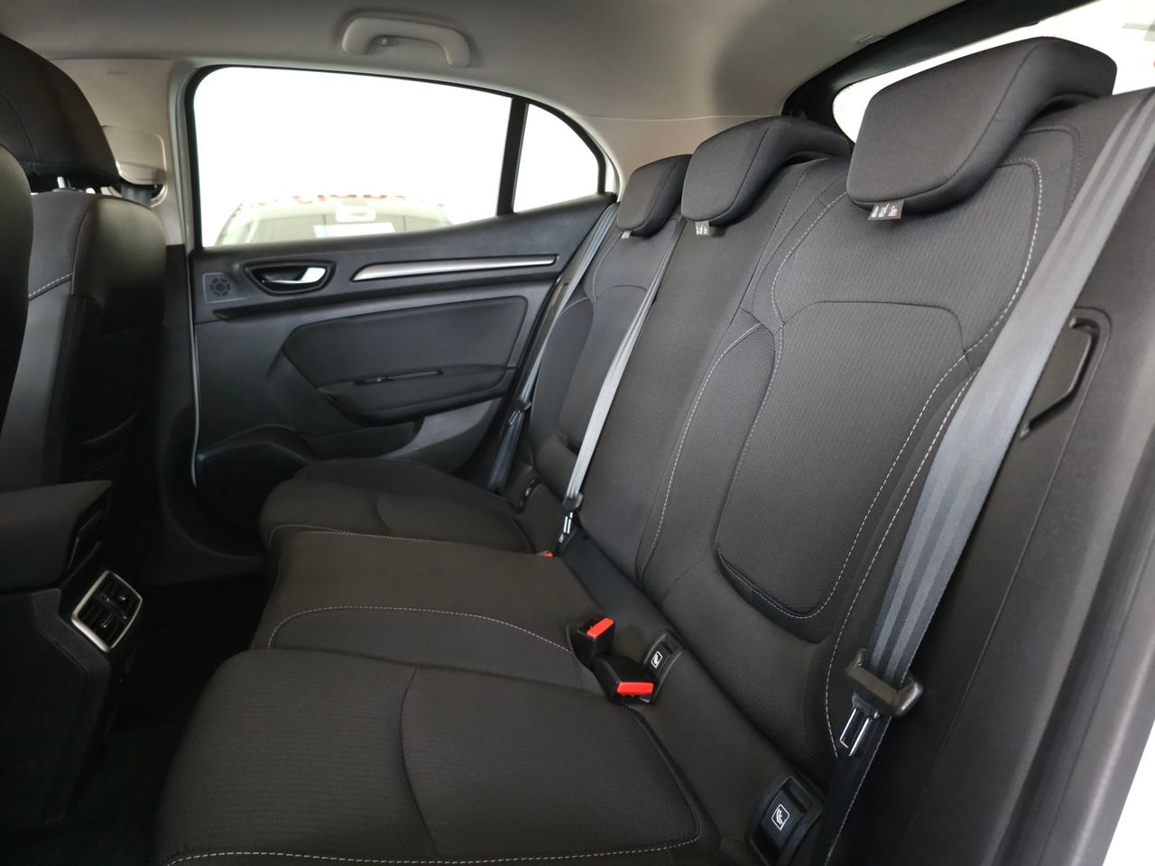 Renault Megane 1.5 BLUE DCI 115CV BUSINESS - Foto 11