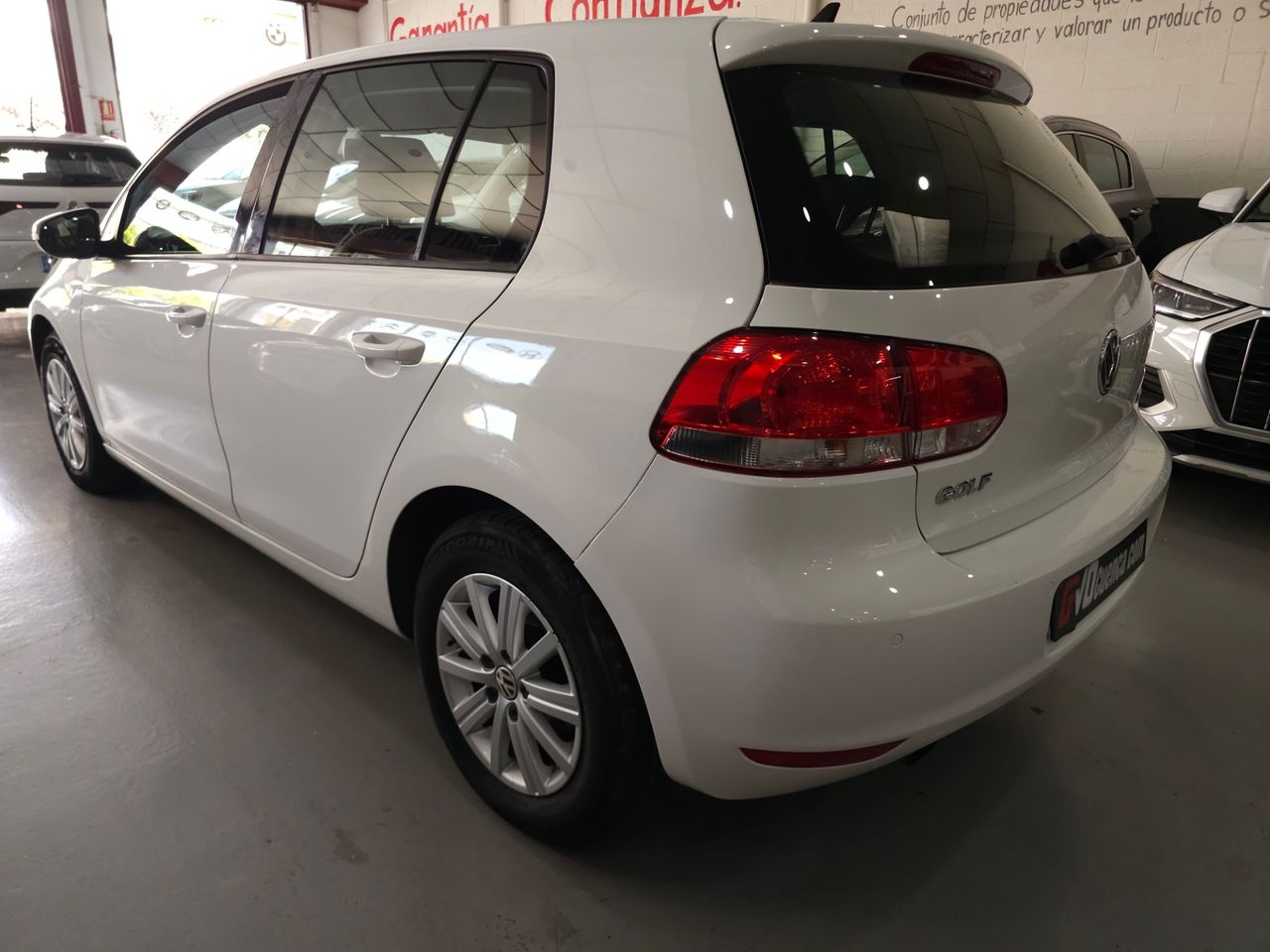 Volkswagen Golf 1.6 TDI 105 CV - Foto 7