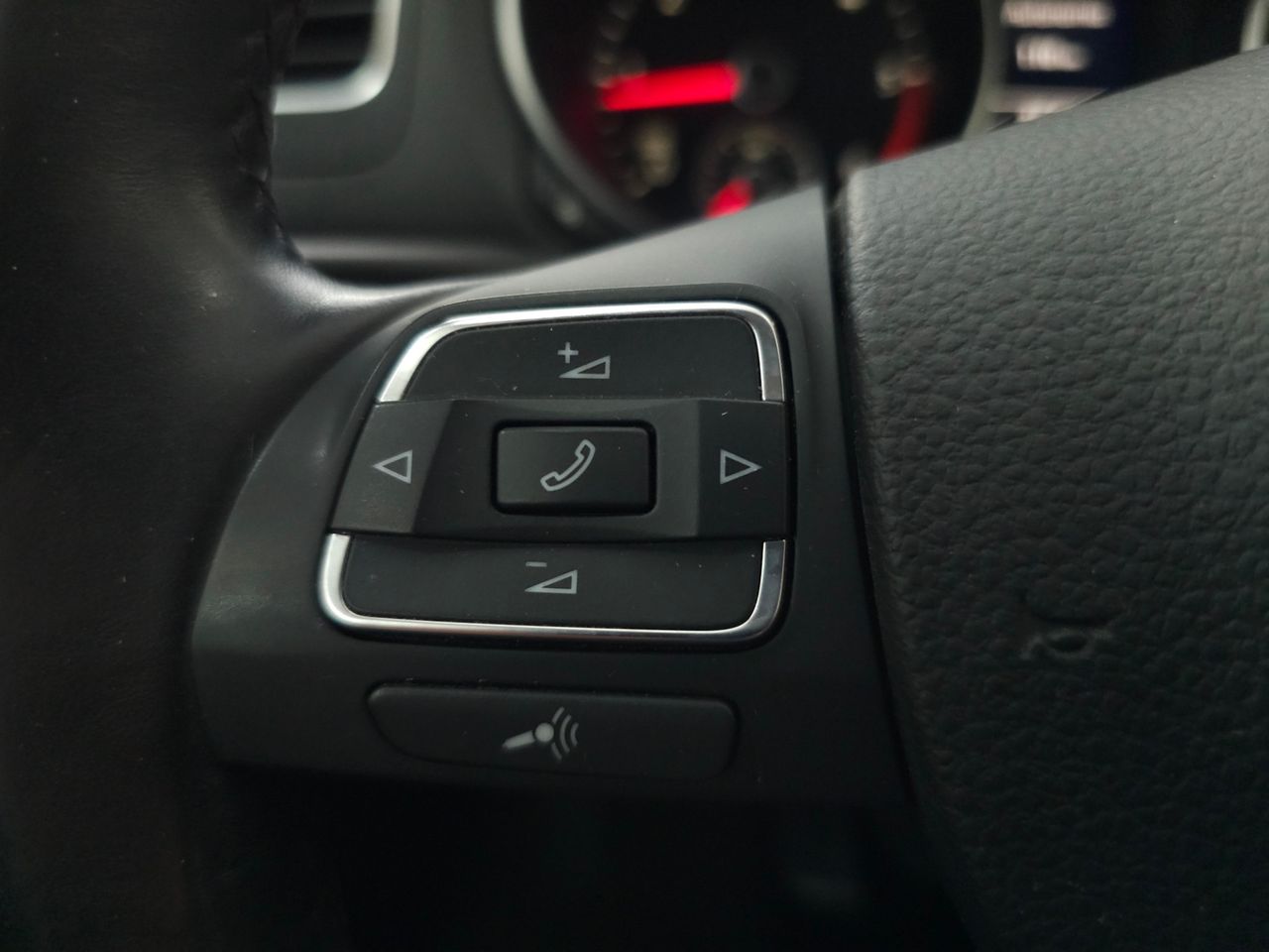 Volkswagen Golf 1.6 TDI 105 CV - Foto 17