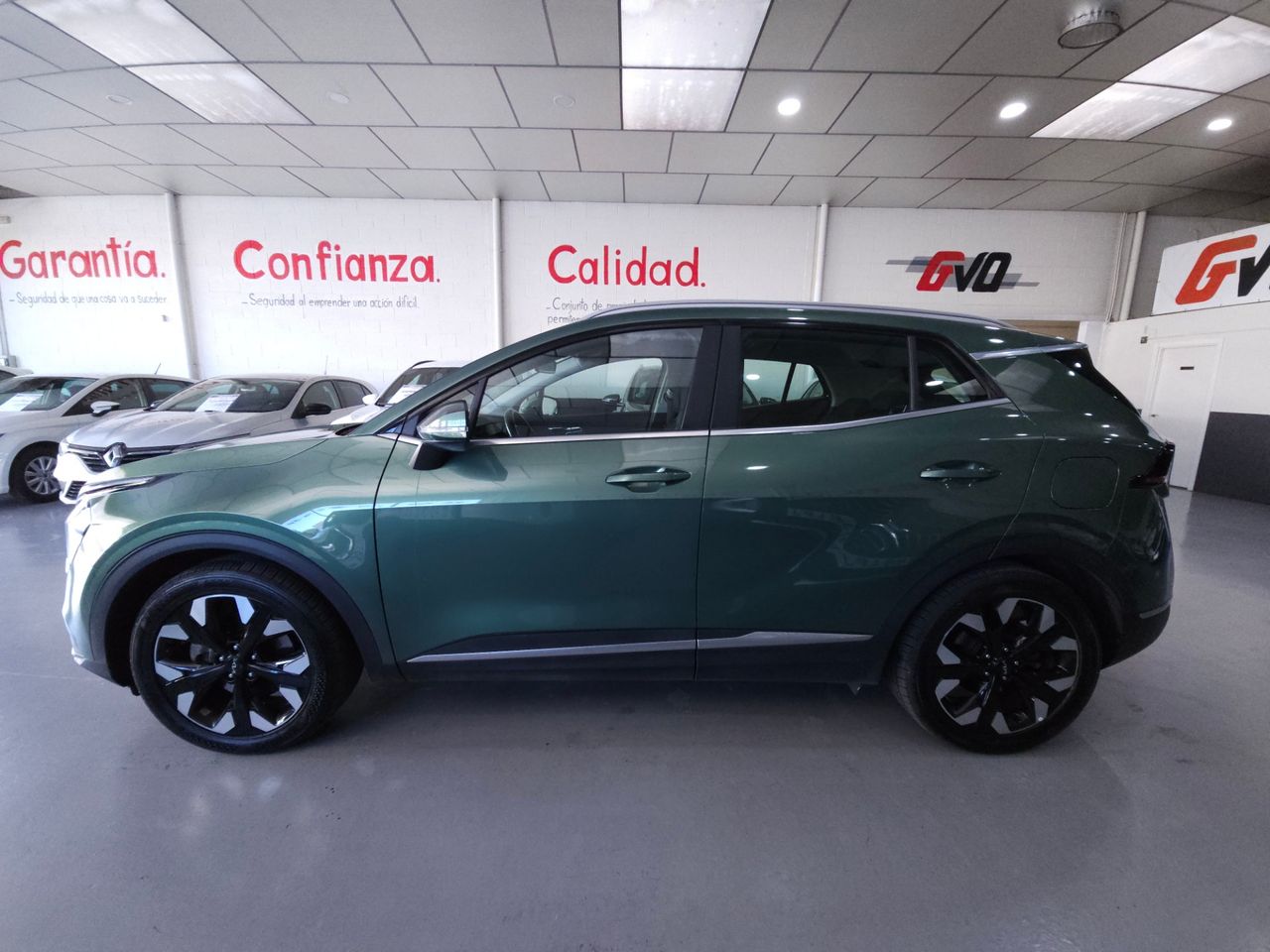 Kia Sportage 1.6 T-GDI PHEV 265 CV DRIVE 4X4 - Foto 3