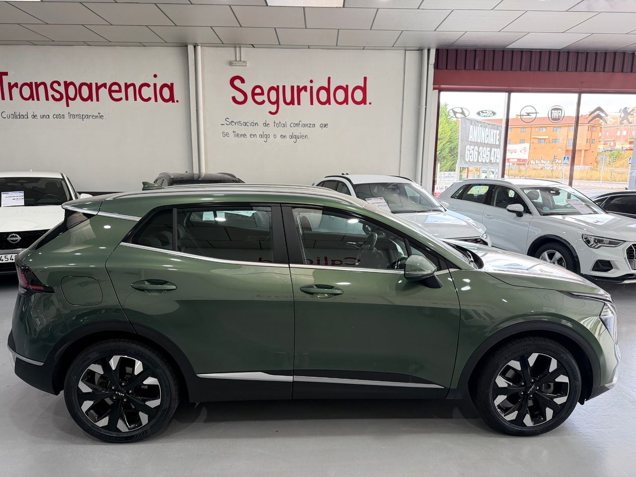 Kia Sportage 1.6 T-GDI PHEV 265 CV DRIVE 4X4 - Foto 6