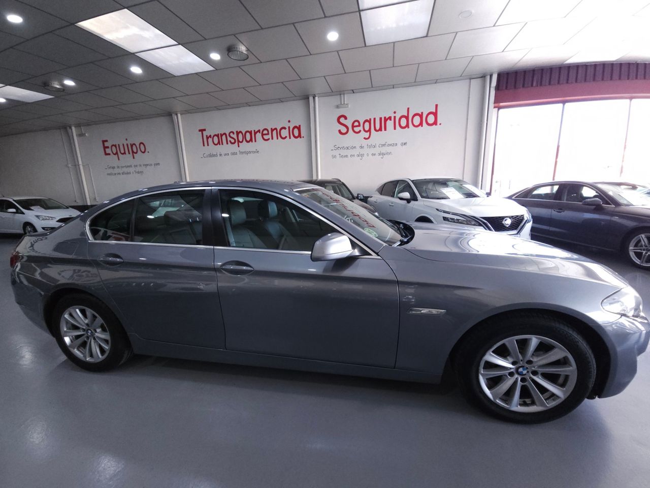 BMW Serie 5 520 D 184CV - Foto 4