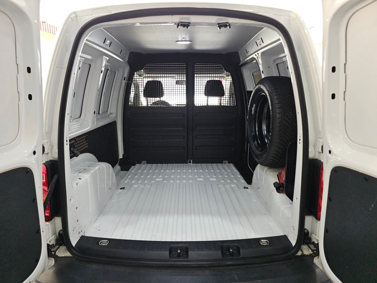 Volkswagen Caddy 2.0 TDI 122 CV BUSINESS BMT 4MOTION - Foto 10