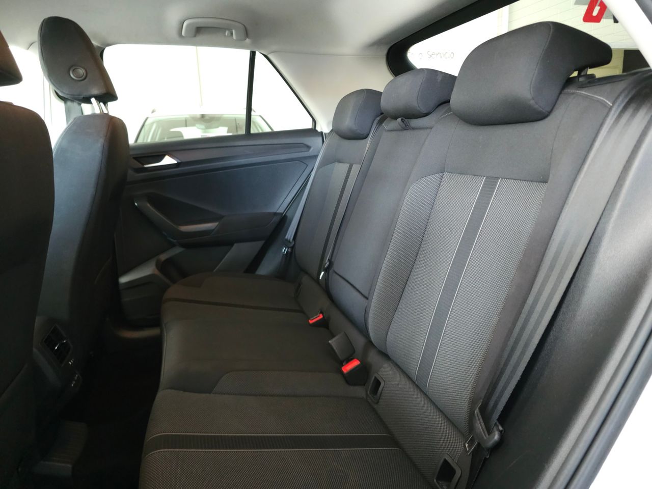Volkswagen T-Roc 1.5 TSI 150 CV DSG LIFE - Foto 14