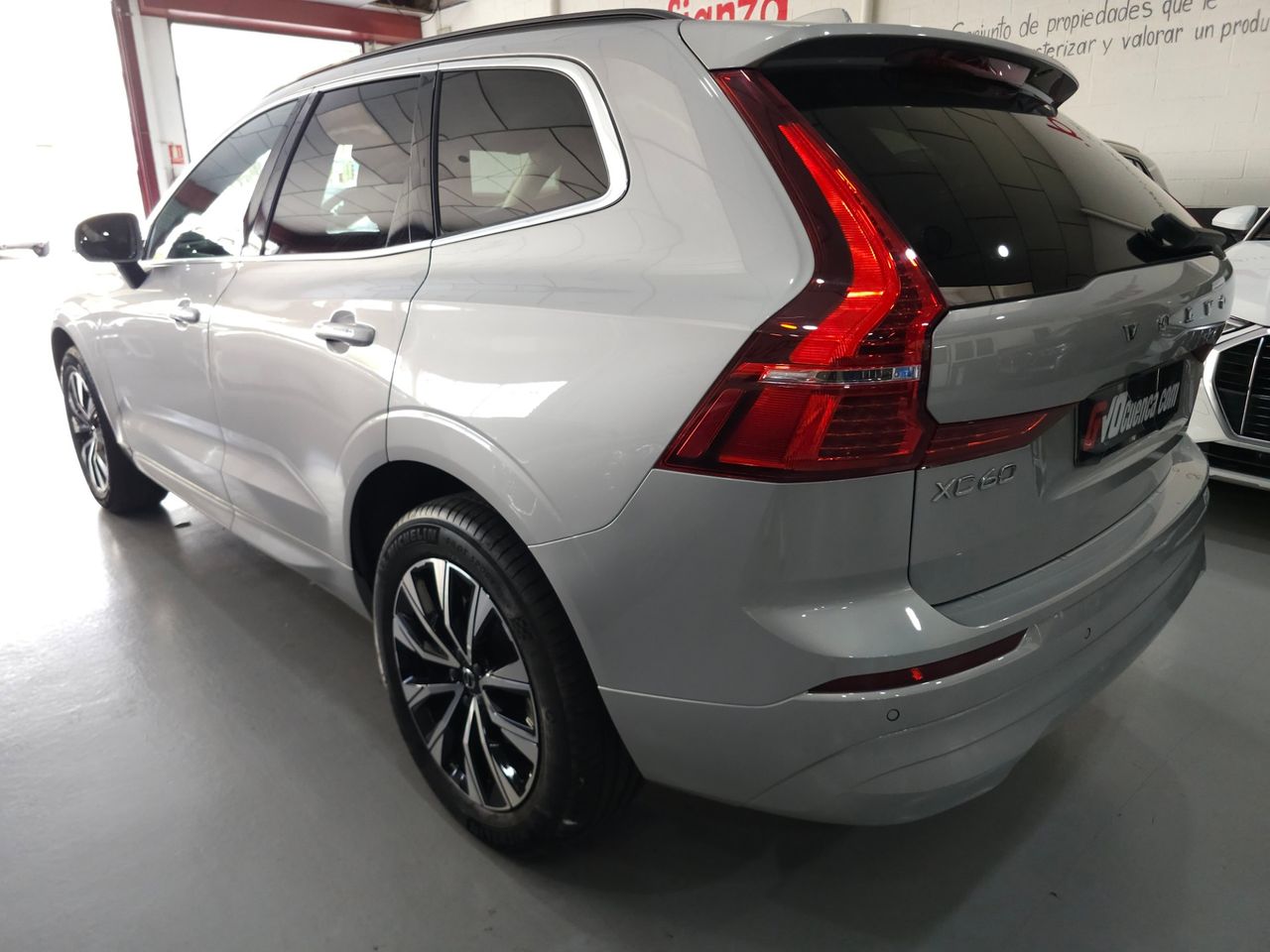 Volvo XC60 2.0 B4 MILD-HYBRID D CORE 197 CV - Foto 8