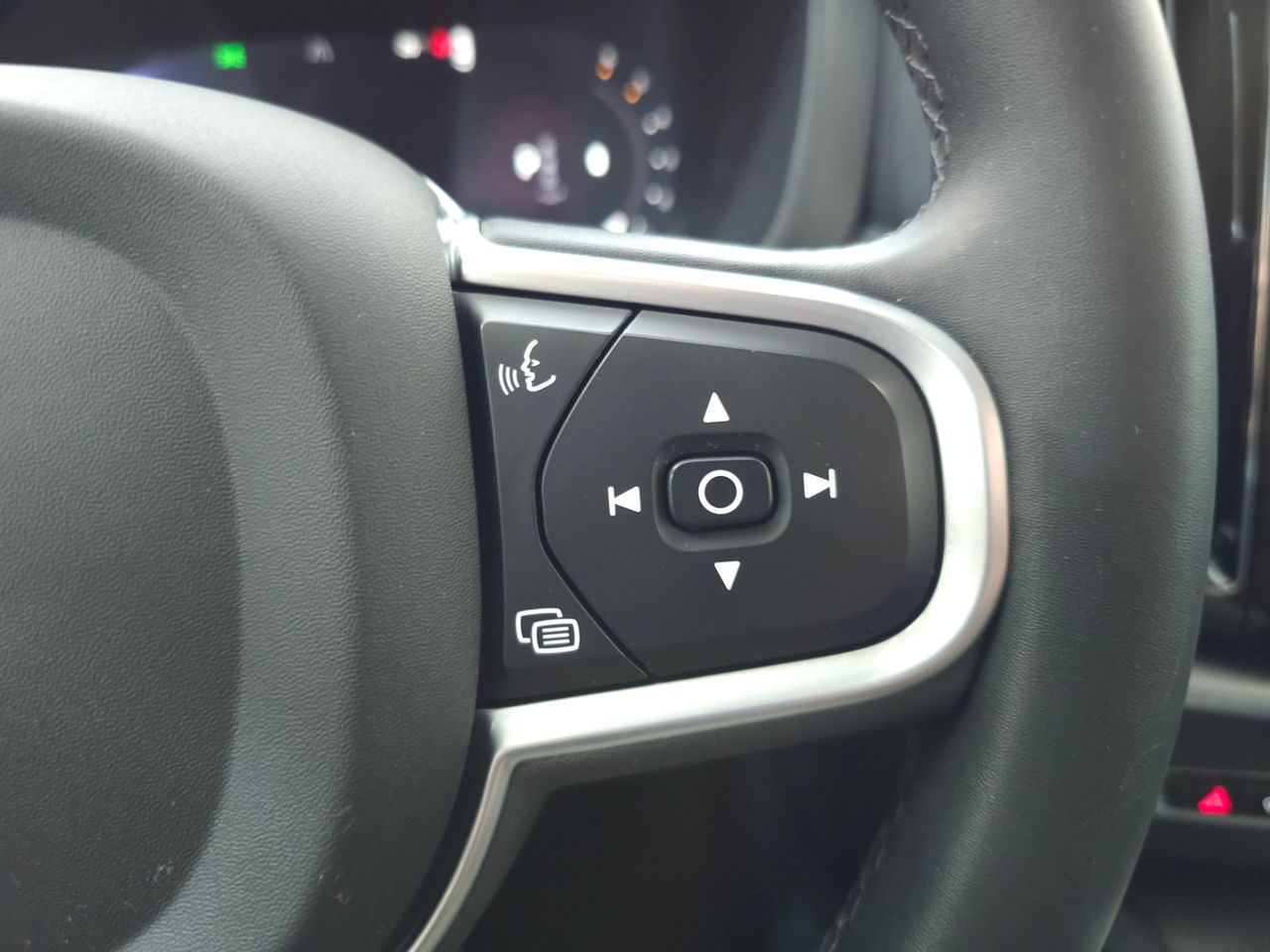 Volvo XC60 2.0 B4 MILD-HYBRID D CORE 197 CV - Foto 19