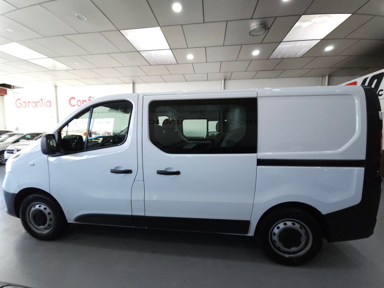 Renault Trafic 2.0 BLUE DCI CABINA DOBLE 6P 120CV - Foto 5