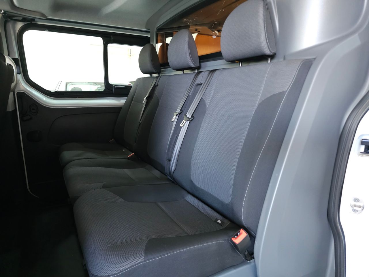 Renault Trafic 2.0 BLUE DCI CABINA DOBLE 6P 120CV - Foto 13