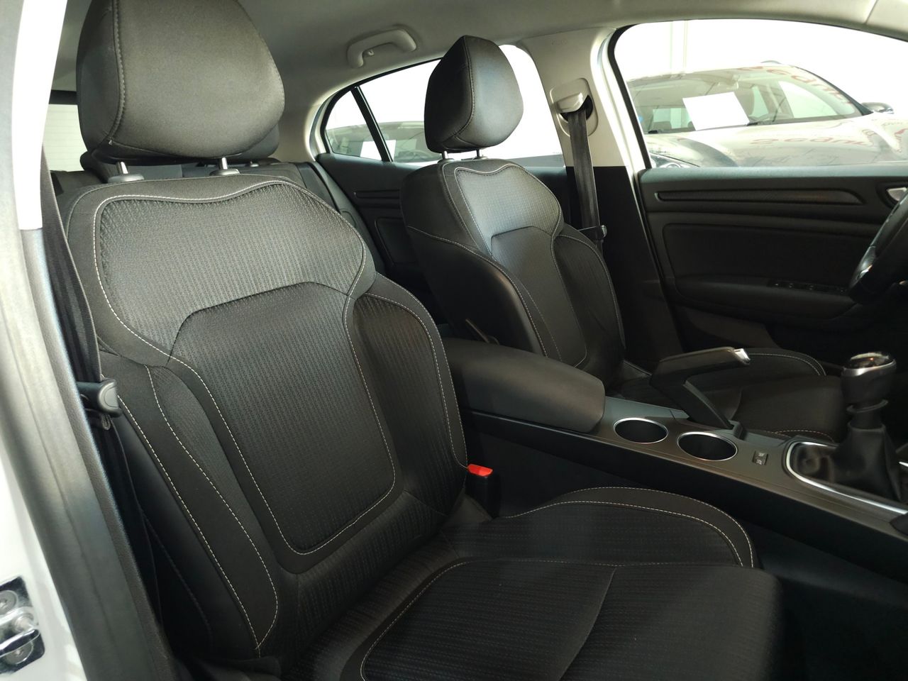 Renault Megane 1.5 BLUE DCI 110 CV BUSINESS - Foto 14