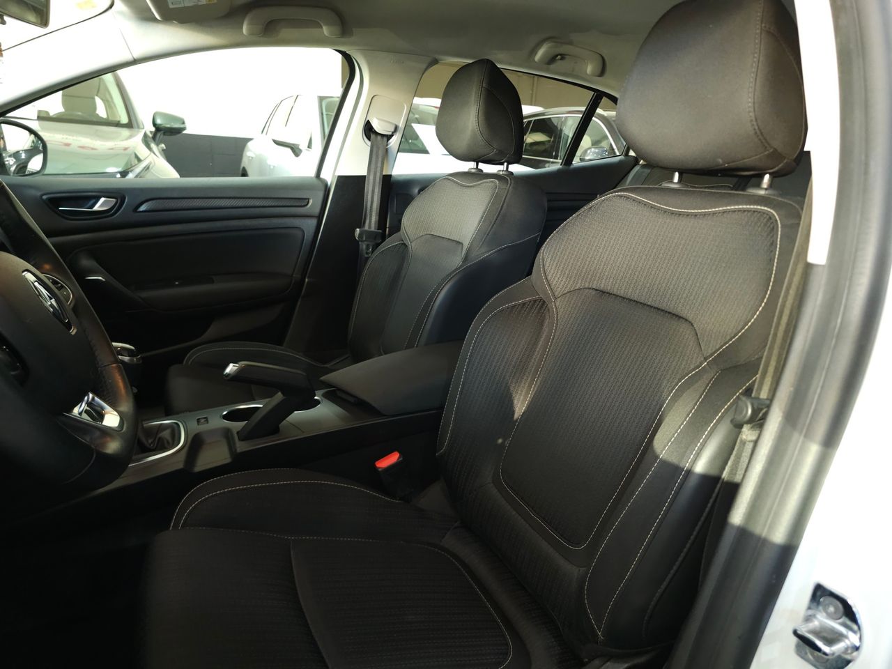 Renault Megane 1.5 BLUE DCI 110 CV BUSINESS - Foto 12