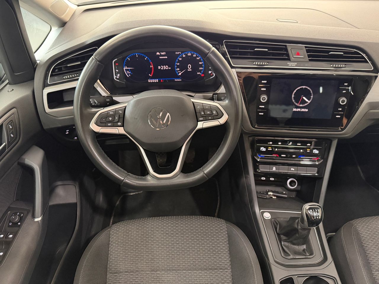 Volkswagen Touran 2.0 TDI 122 CV ADVANCE - Foto 14