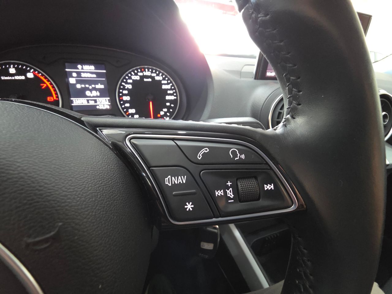 Audi Q2 30 TFSI 116 CV DESING - Foto 15