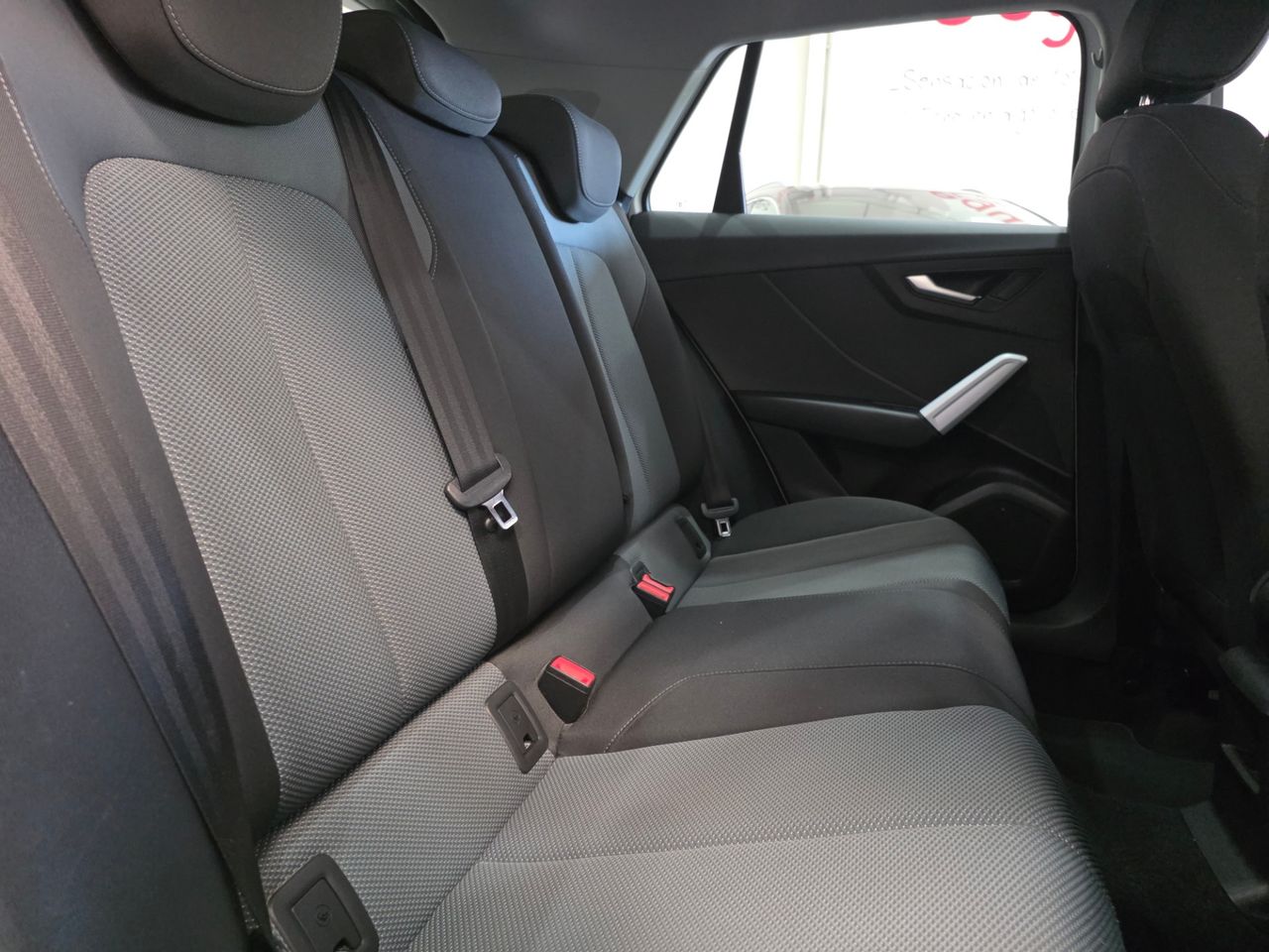Audi Q2 30 TFSI 116 CV DESING - Foto 13