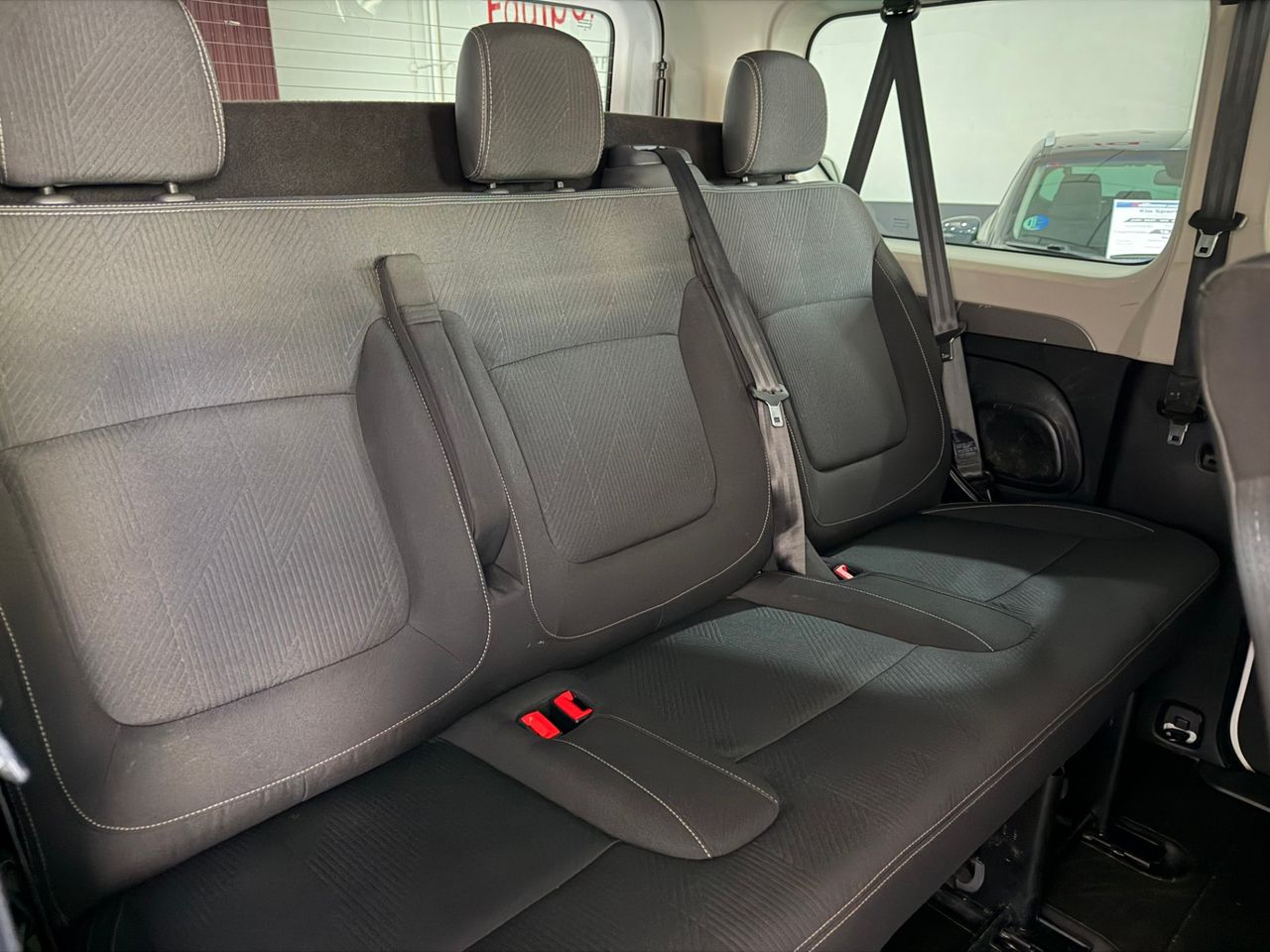 Renault Trafic Combi 2.0 BLUE DCI 170CV 8P BUSINESS PREMIUM - Foto 16
