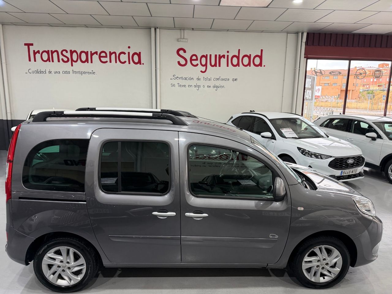 Renault Kangoo Combi 1.5 DCI ZEN 95CV - Foto 6