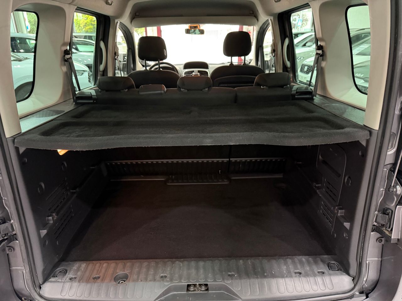 Renault Kangoo Combi 1.5 DCI ZEN 95CV - Foto 16