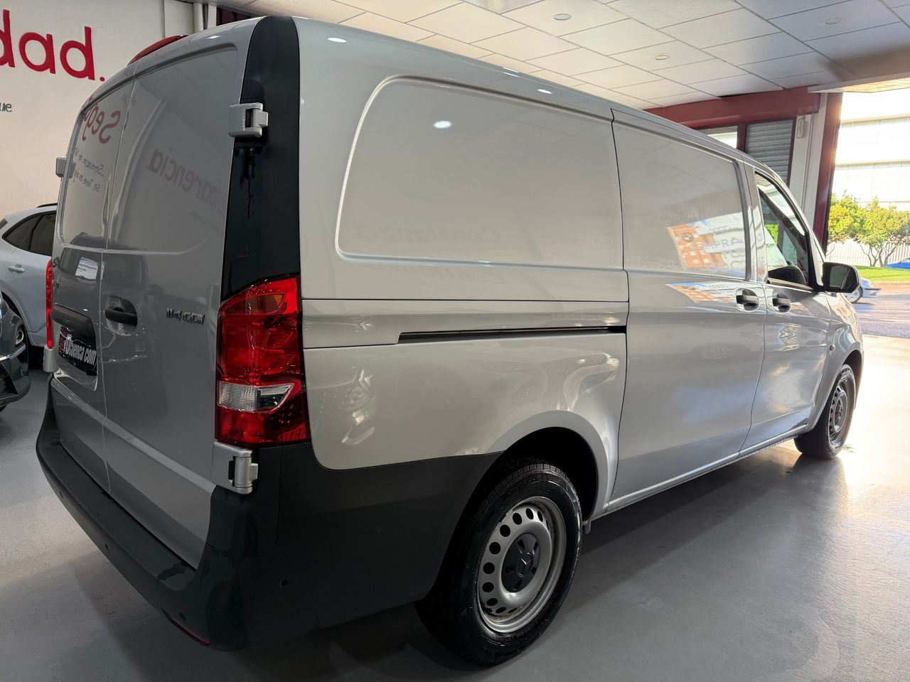 Mercedes Vito 114 CDI LARGA RWD - Foto 7